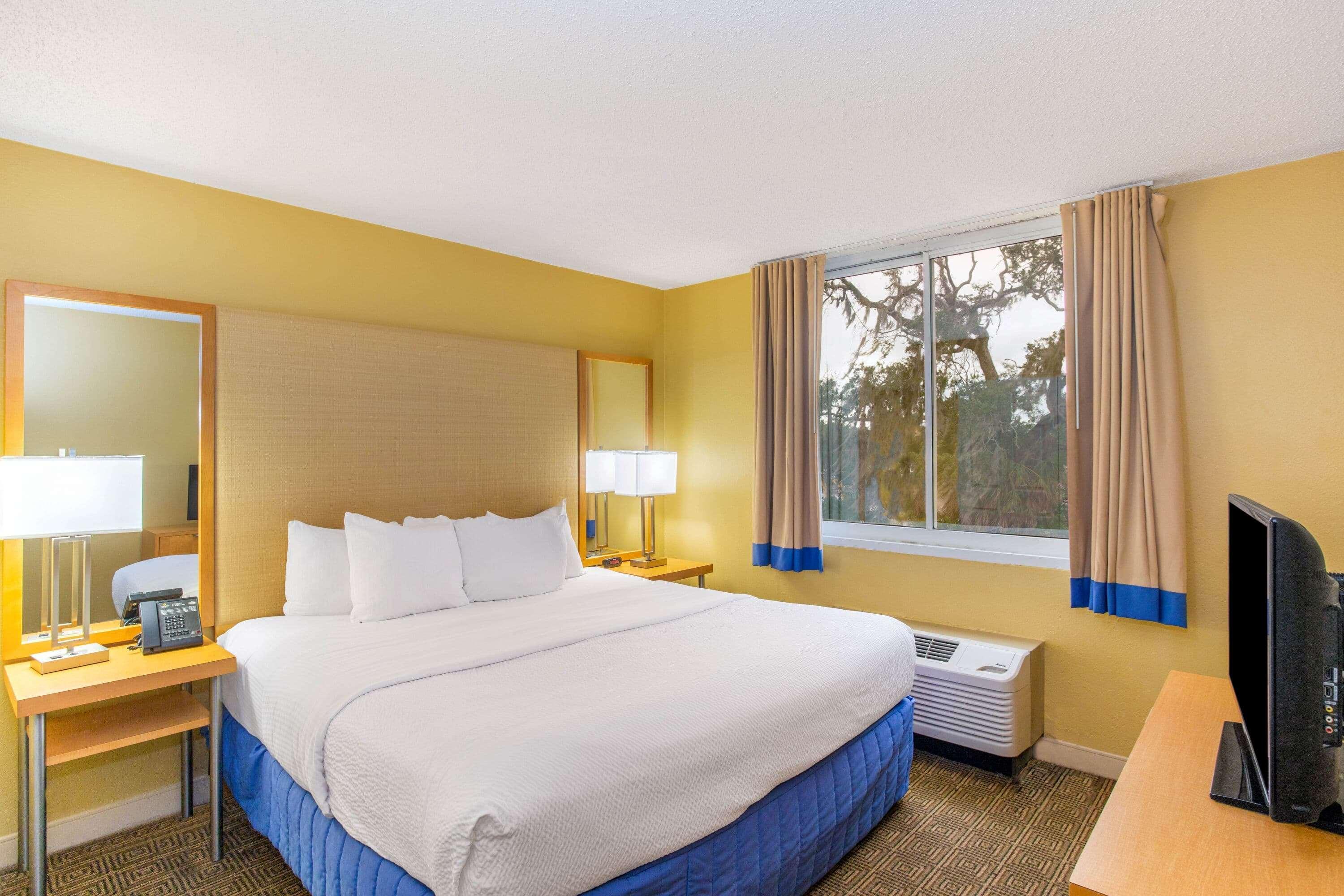 La Quinta By Wyndham Sarasota Downtown Hotel Bagian luar foto