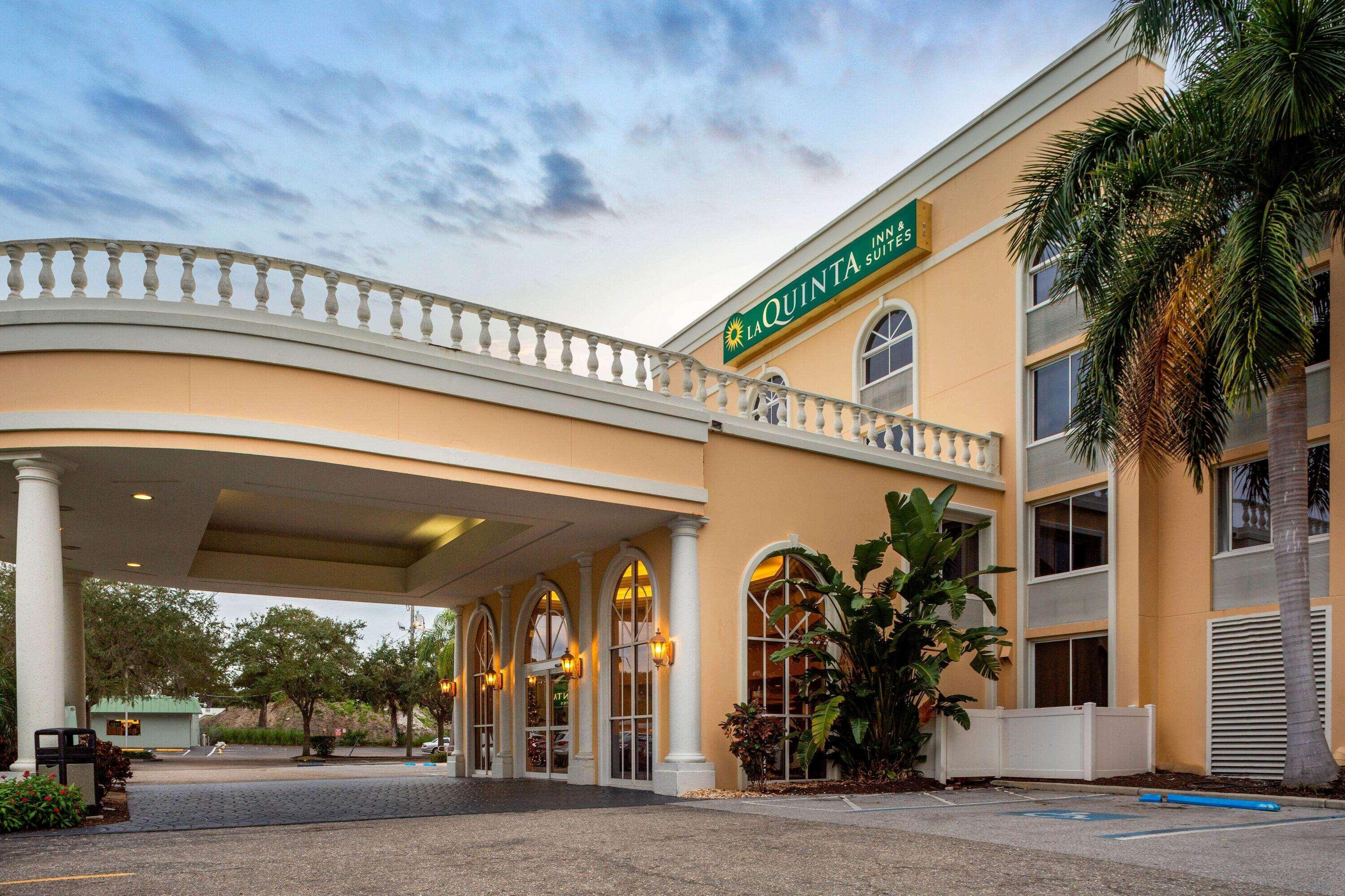 La Quinta By Wyndham Sarasota Downtown Hotel Bagian luar foto