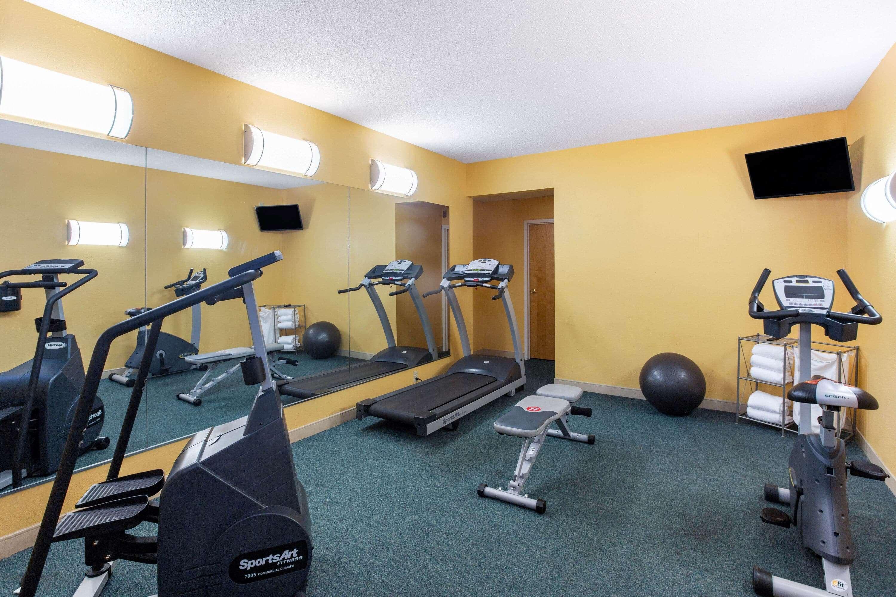 La Quinta By Wyndham Sarasota Downtown Hotel Bagian luar foto